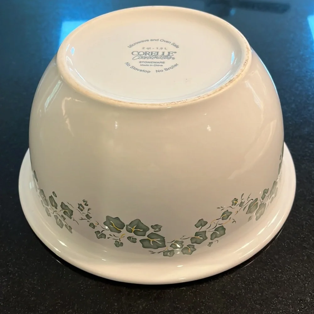 8.75" Mixing Bowl Callaway (Corelle) - Excellent Condition - Picture 5 of 7